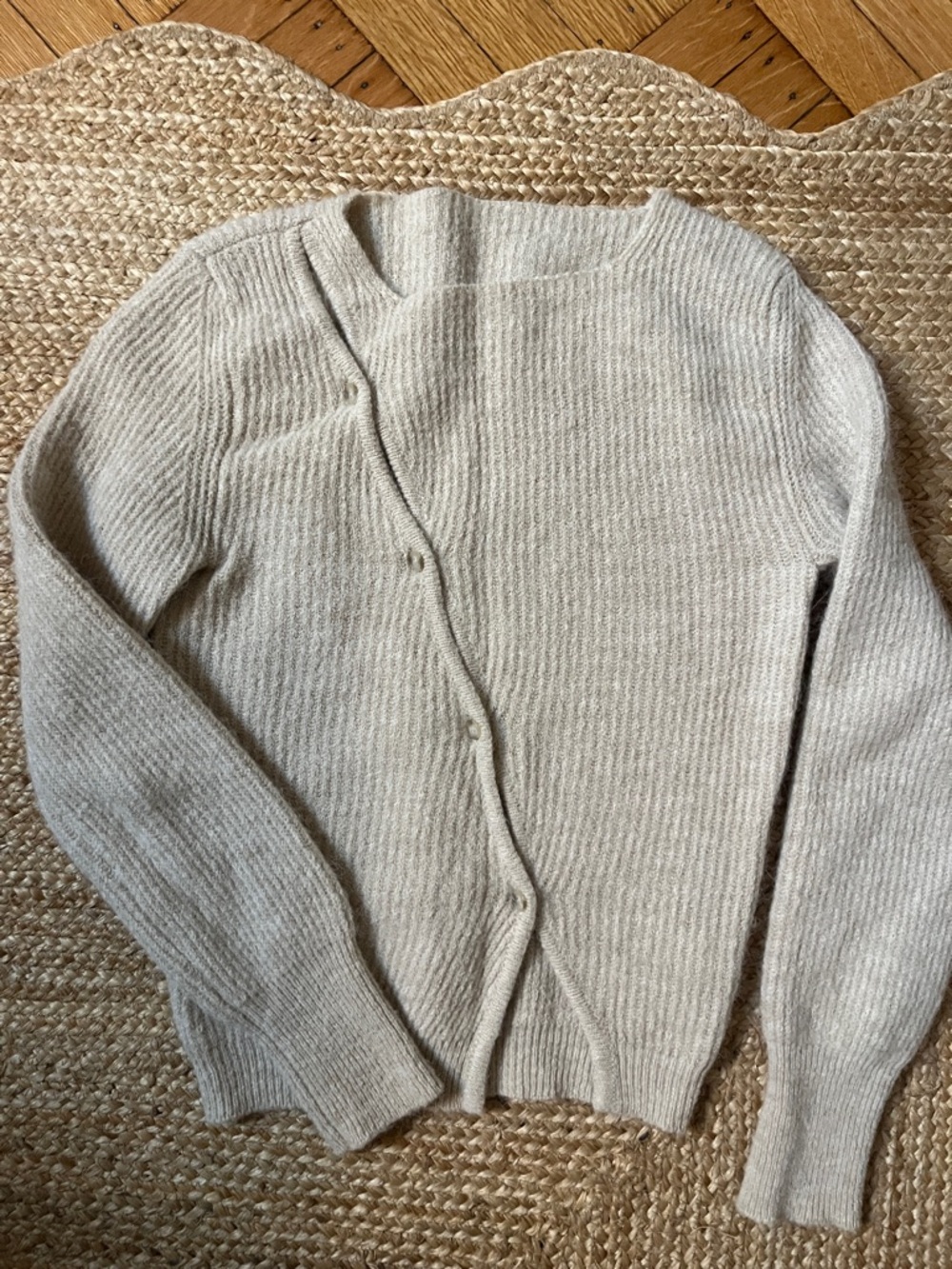 Jacquemus Cream Ribbed Asymmetric Button Cardigan